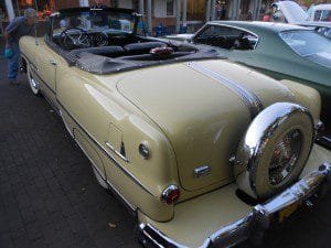 pontiac chieftain deluxe