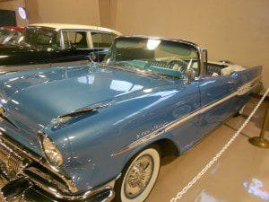 1957 Pontiac Star Chief new side streak design
