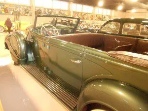 Chrysler C-24 Limousine side view
