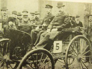 Duryea automobile, 1905