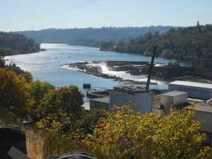 columbia river near bonneville dam